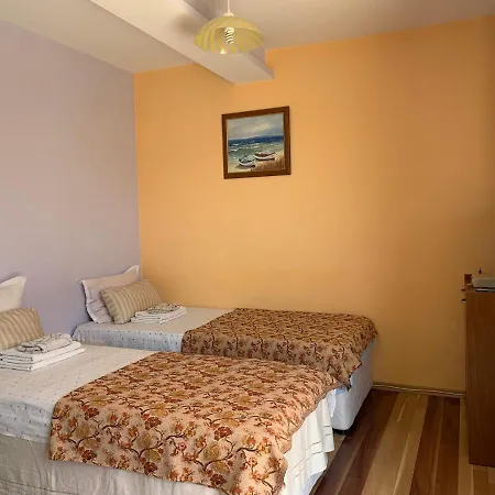“olesya” Casa de hóspedes Obzor