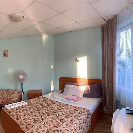 “olesya” Casa de hóspedes Obzor