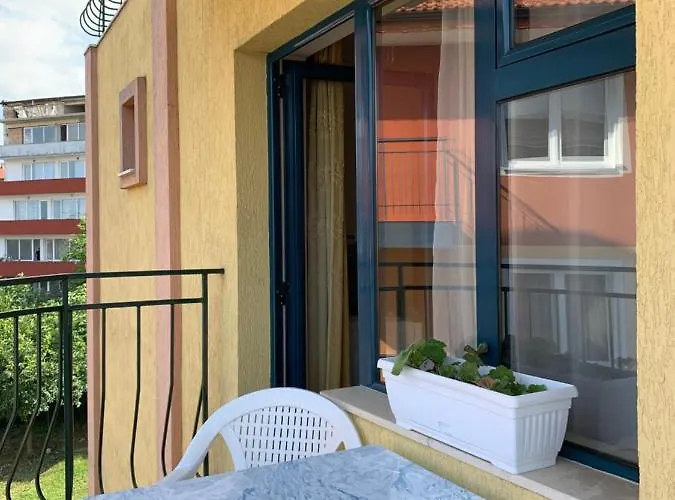 Guest House Olesya Pensiune Obzor