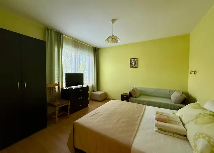 Guest House Olesya بيت ضيافة ابزور